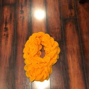 🧣 Orange Scarf 🧣